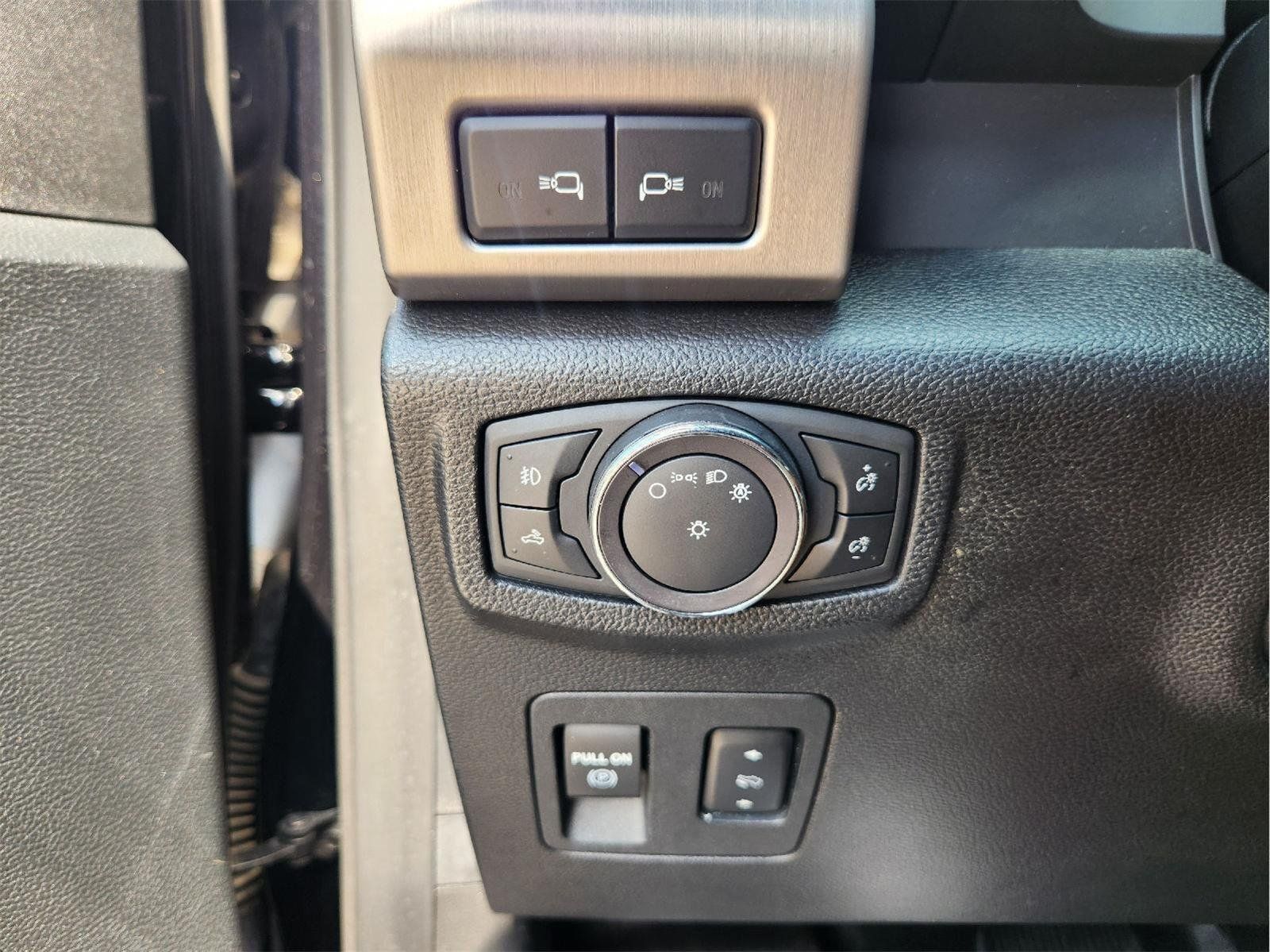 Used 2019 Ford F150 Platinum w/ Equipment Group 701A Luxury RWD image 21
