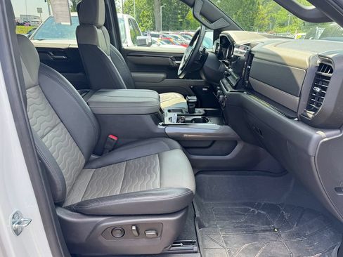 Used 2023 Chevrolet Silverado 1500 ZR2 w/ LPO, Dark Essentials Package AWD/4WD image 31