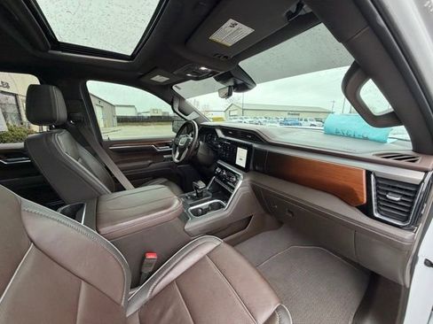 Used 2023 GMC Sierra 1500 Denali w/ Technology Package image 10