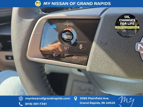 Used 2025 Nissan Murano SV AWD/4WD image 16