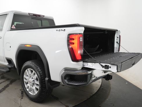 Used 2024 GMC Sierra 2500 SLT w/ SLT Convenience Package AWD/4WD image 11