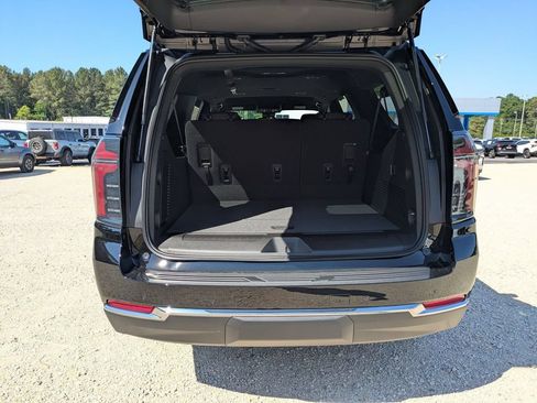 New 2026 Chevrolet Suburban LS w/ LS Custom Edition AWD/4WD image 29
