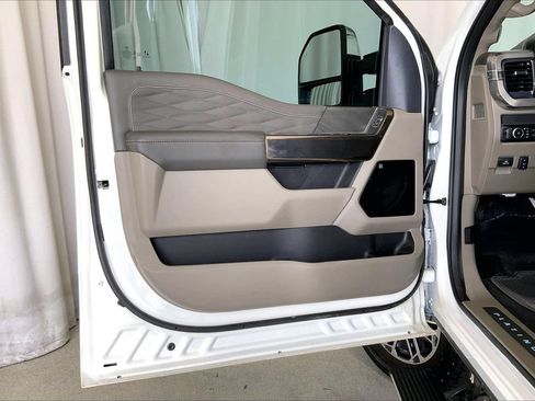 Used 2026 Ford F250 Platinum w/ Platinum Plus Package AWD/4WD image 25