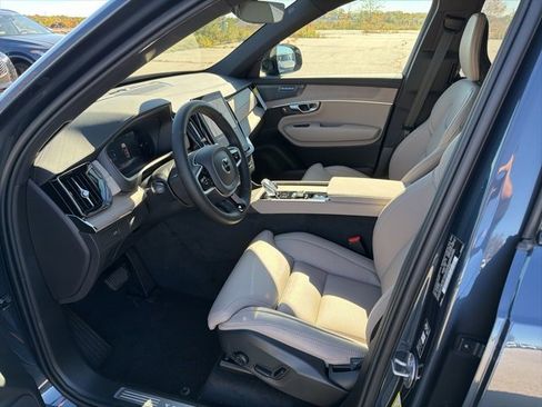 New 2026 Volvo XC90 B6 Ultra w/ Protection Package Premier image 10