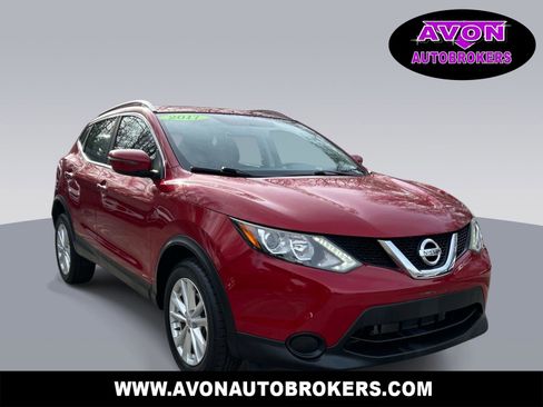 Used 2017 Nissan Rogue Sport SV AWD/4WD image 1
