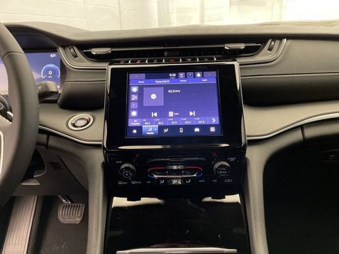 New 2026 Jeep Grand Cherokee L Laredo RWD image 10