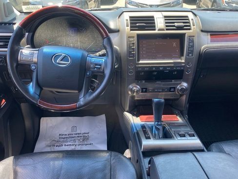 Used 2014 Lexus GX 460 w/ Premium Package AWD/4WD image 10