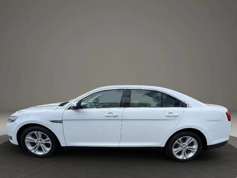 Used 2018 Ford Taurus SEL AWD/4WD image 8