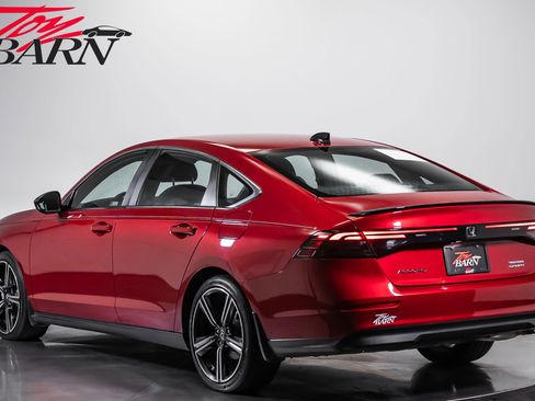 Used 2024 Honda Accord Sport image 3