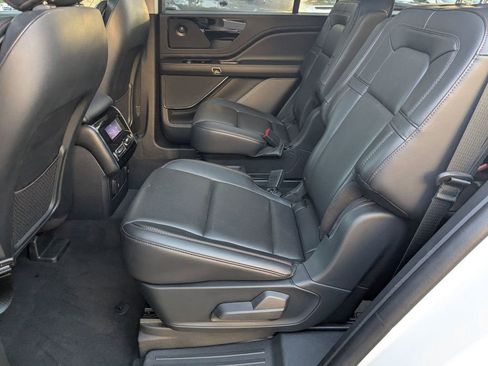 Used 2023 Lincoln Aviator Reserve image 22