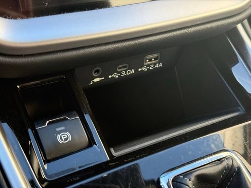 Certified 2025 Subaru Legacy Premium AWD/4WD image 17