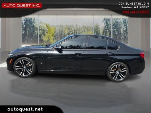 Used 2018 BMW 330e w/ Premium Package RWD image 8