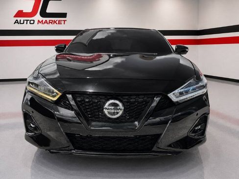 Used 2023 Nissan Maxima SR w/ Sport Mat Group FWD image 8