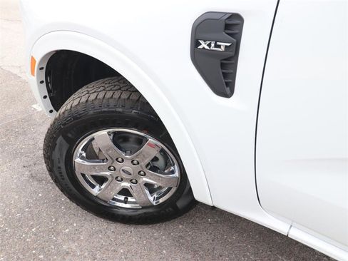New 2025 Ford Ranger XLT w/ Chrome Accent Package image 4
