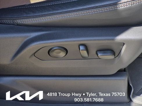 Used 2024 Chevrolet Silverado 1500 High Country w/ High Country Premium Package AWD/4WD image 15