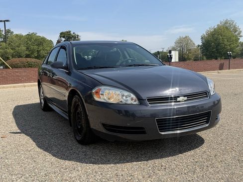 Used 2009 Chevrolet Impala LS FWD image 1