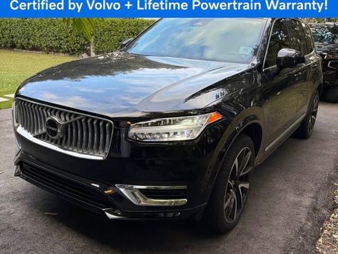 Used 2023 Volvo XC90 B6 Plus image 1
