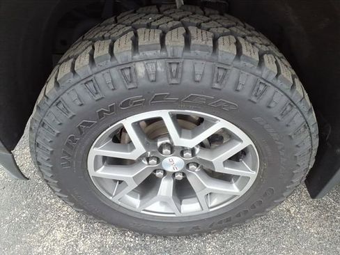 Used 2021 GMC Canyon AT4 w/ Driver Alert Package AWD/4WD image 13