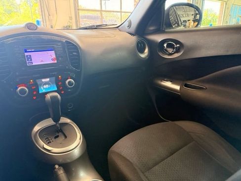 Used 2013 Nissan Juke SV AWD/4WD image 22