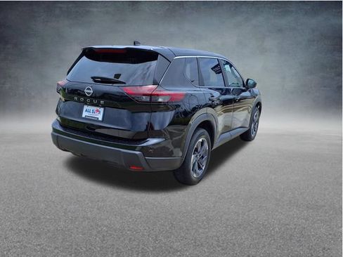 Used 2025 Nissan Rogue SV FWD image 8