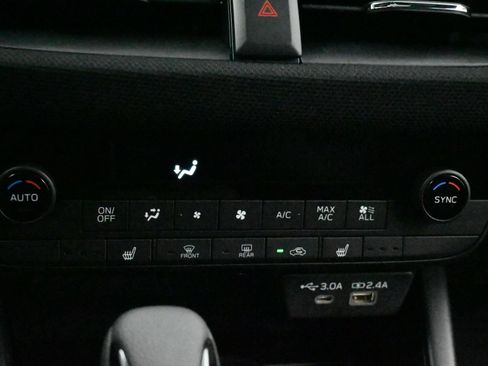 New 2026 Subaru Outback Limited AWD/4WD image 30