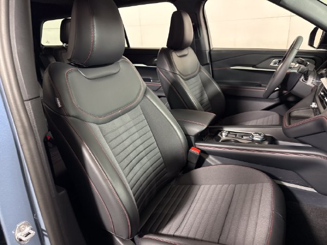 New 2026 Ford Explorer ST-Line w/ ST-Line Street Pack AWD/4WD image 14
