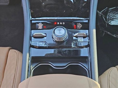 New 2025 Jeep Grand Cherokee Summit image 12