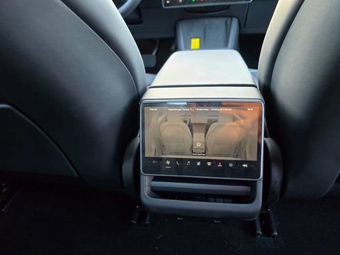Used 2025 Tesla Model 3 Long Range RWD image 35