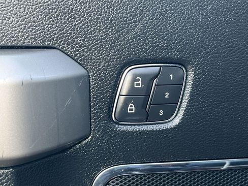 Used 2019 Ford F350 Lariat w/ Lariat Ultimate Package image 31