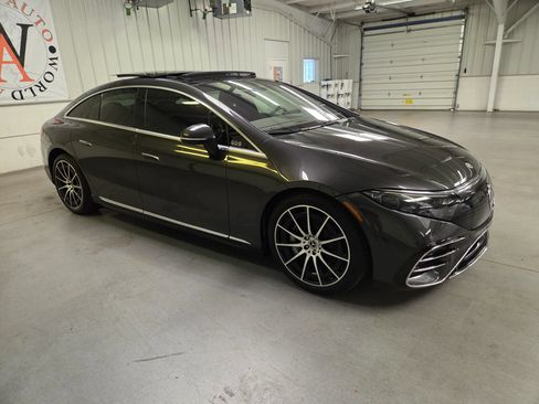 Used 2022 Mercedes-Benz EQS 450+ Sedan image 10