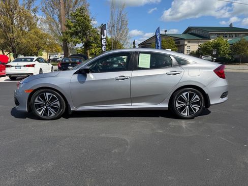 Used 2018 Honda Civic EX-T image 6
