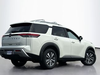 Used 2024 Nissan Pathfinder SL AWD/4WD video 2
