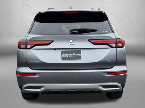 Used 2023 Mitsubishi Outlander SE AWD/4WD image 7