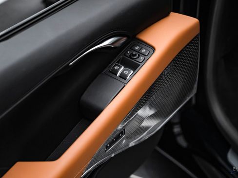 Used 2025 Lotus Emira RWD image 85