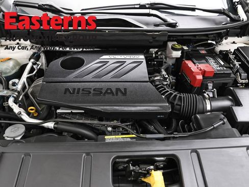 Used 2023 Nissan Rogue S AWD/4WD image 7