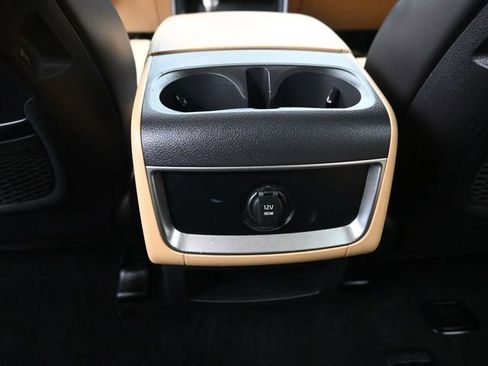 Used 2024 Kia Carnival LX FWD image 24