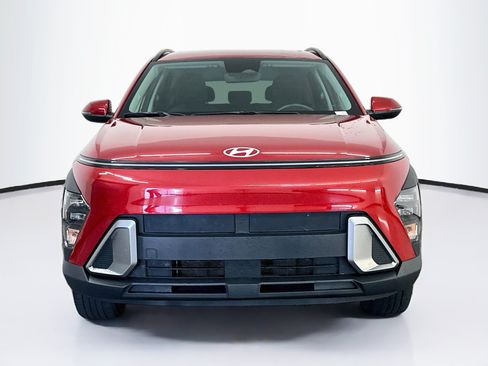 Used 2025 Hyundai Kona SEL AWD/4WD image 2