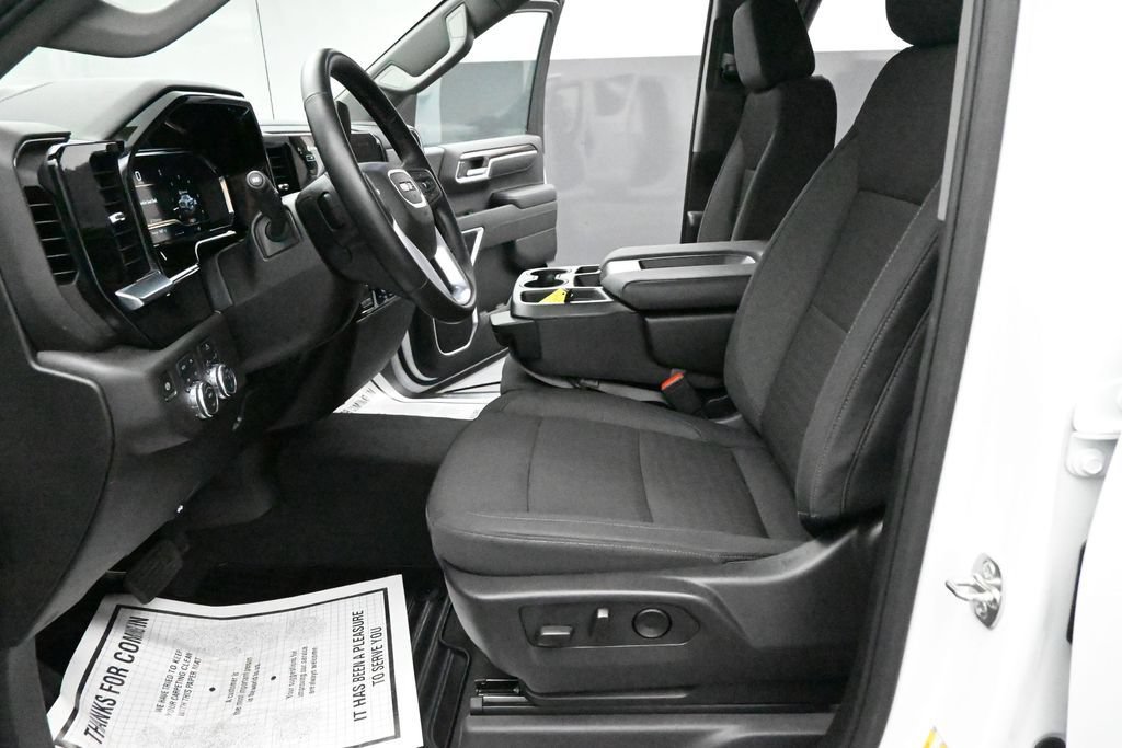 Used 2025 GMC Sierra 1500 Elevation AWD/4WD image 9