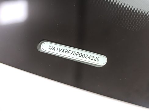 Used 2023 Audi Q7 3.0T Prestige image 26