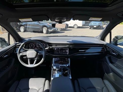 Certified 2025 Audi Q7 3.0T Prestige w/ Prestige Package image 18