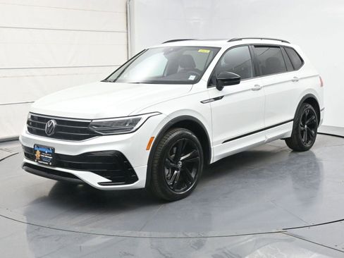 Used 2023 Volkswagen Tiguan SE R-Line AWD/4WD image 1