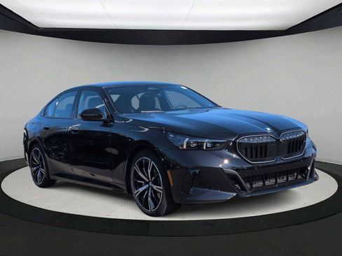 New 2026 BMW 530i xDrive 530i xDrive w/ M Sport Package image 2