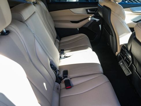 Used 2022 Acura MDX SH-AWD w/ Technology Package image 16