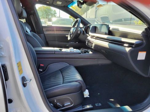 New 2026 Genesis G90 3.5T image 12