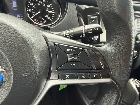 Used 2020 Nissan Rogue S AWD/4WD image 16