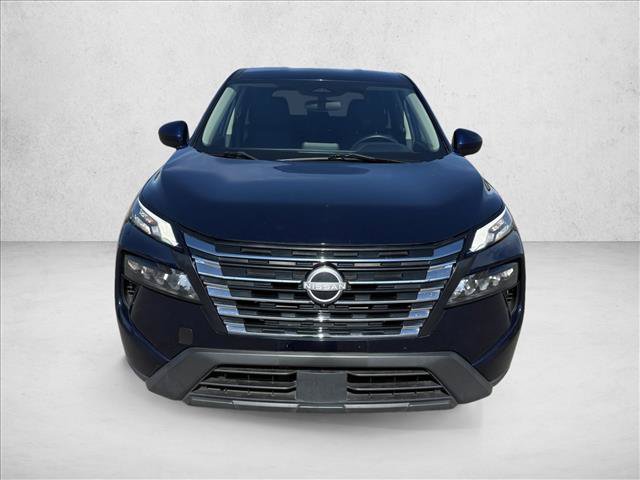 Used 2024 Nissan Rogue SV FWD image 2