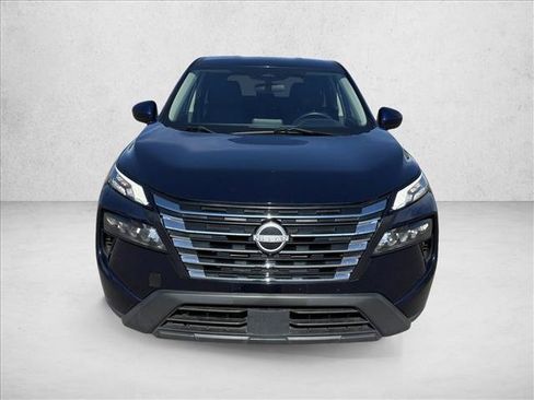 Used 2024 Nissan Rogue SV FWD image 2