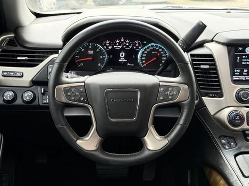 Used 2017 GMC Yukon Denali w/ Open Road Package AWD/4WD image 34