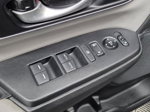 Certified 2021 Honda CR-V Touring image 21