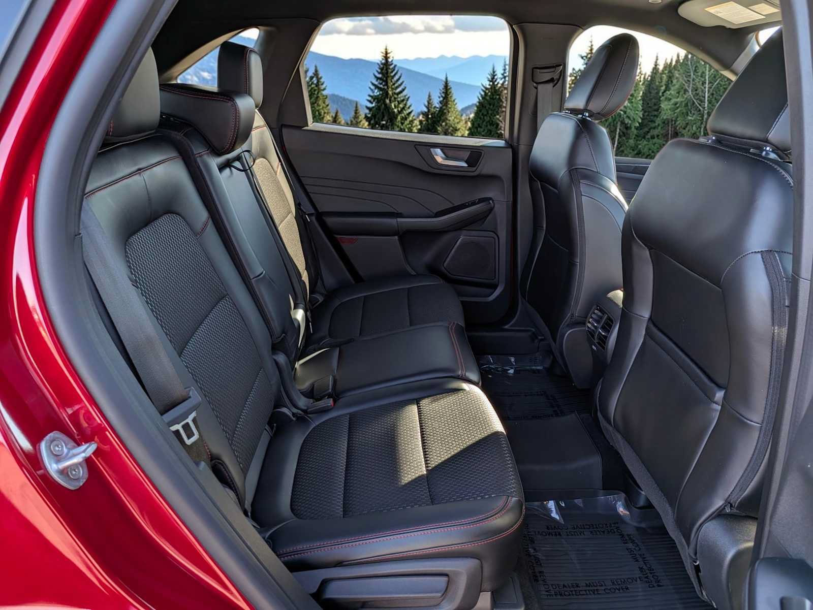 Used 2024 Ford Escape ST-Line w/ Tech Pack #1 AWD/4WD image 20